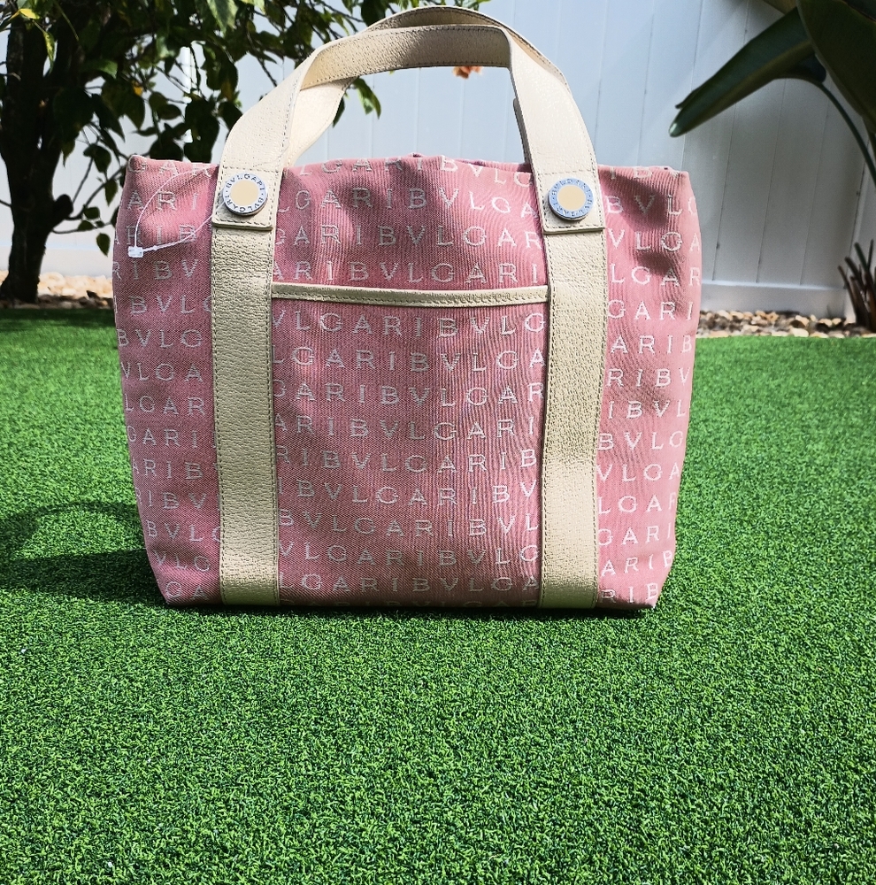 SALE 💰 BVLGARI Tote in Mania Pink 🩷 Authentic